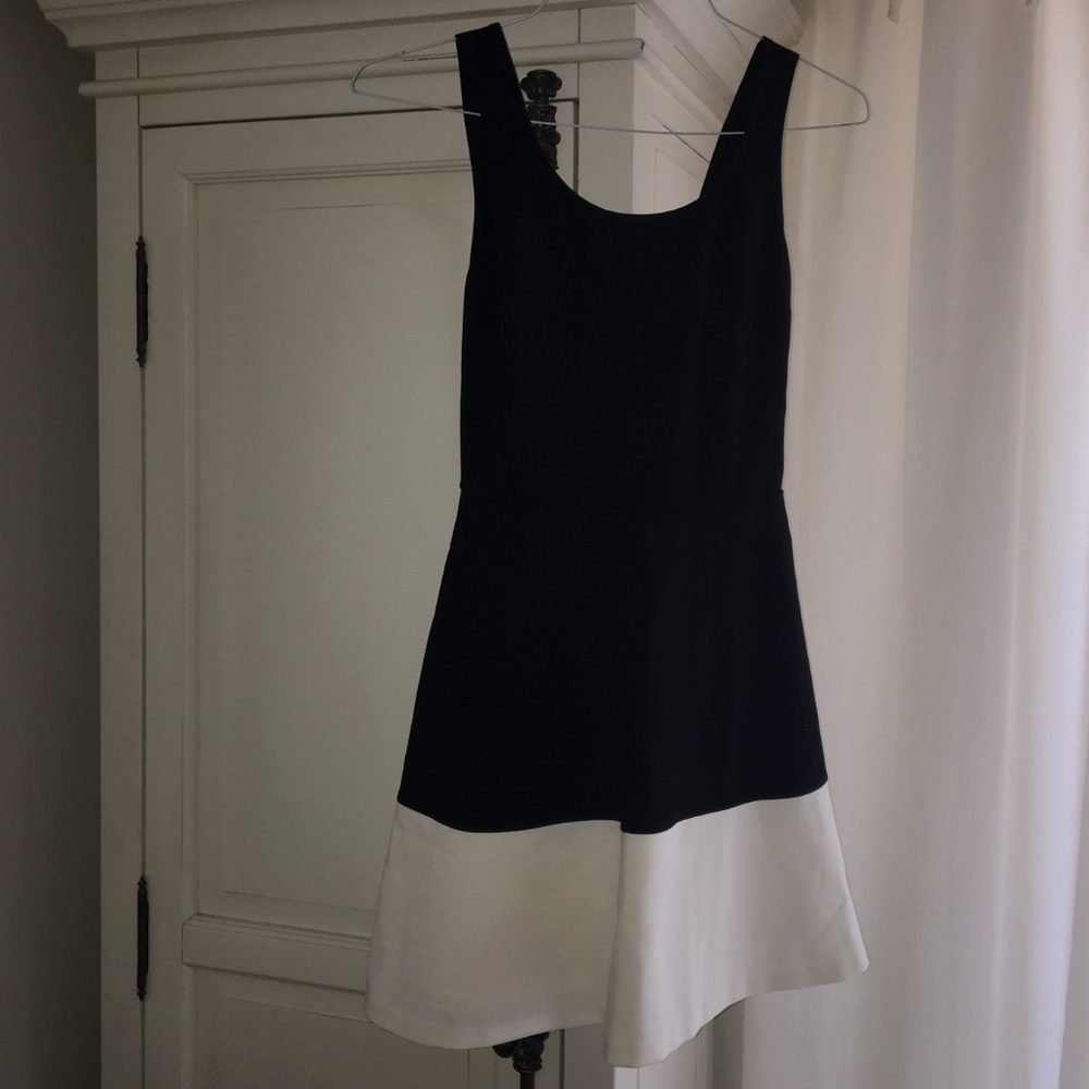 AQUA BRAND TANK FIT FLARE DRESS BLACK AND WHITE